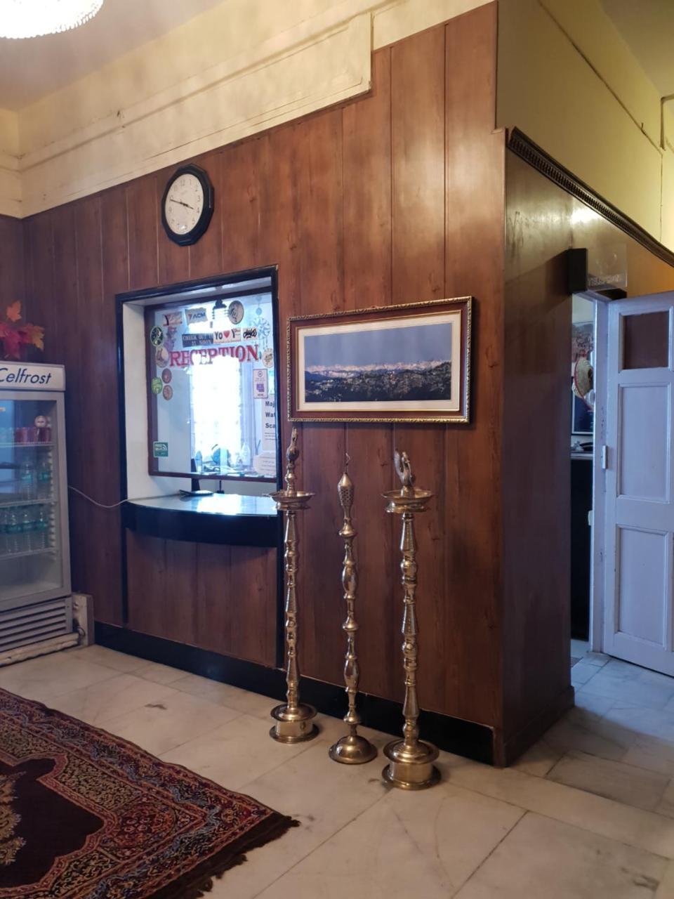 Ymca Tourist Hostel Shimla Buitenkant foto