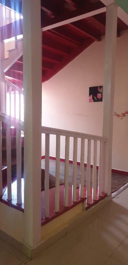 Ymca Tourist Hostel Shimla Buitenkant foto